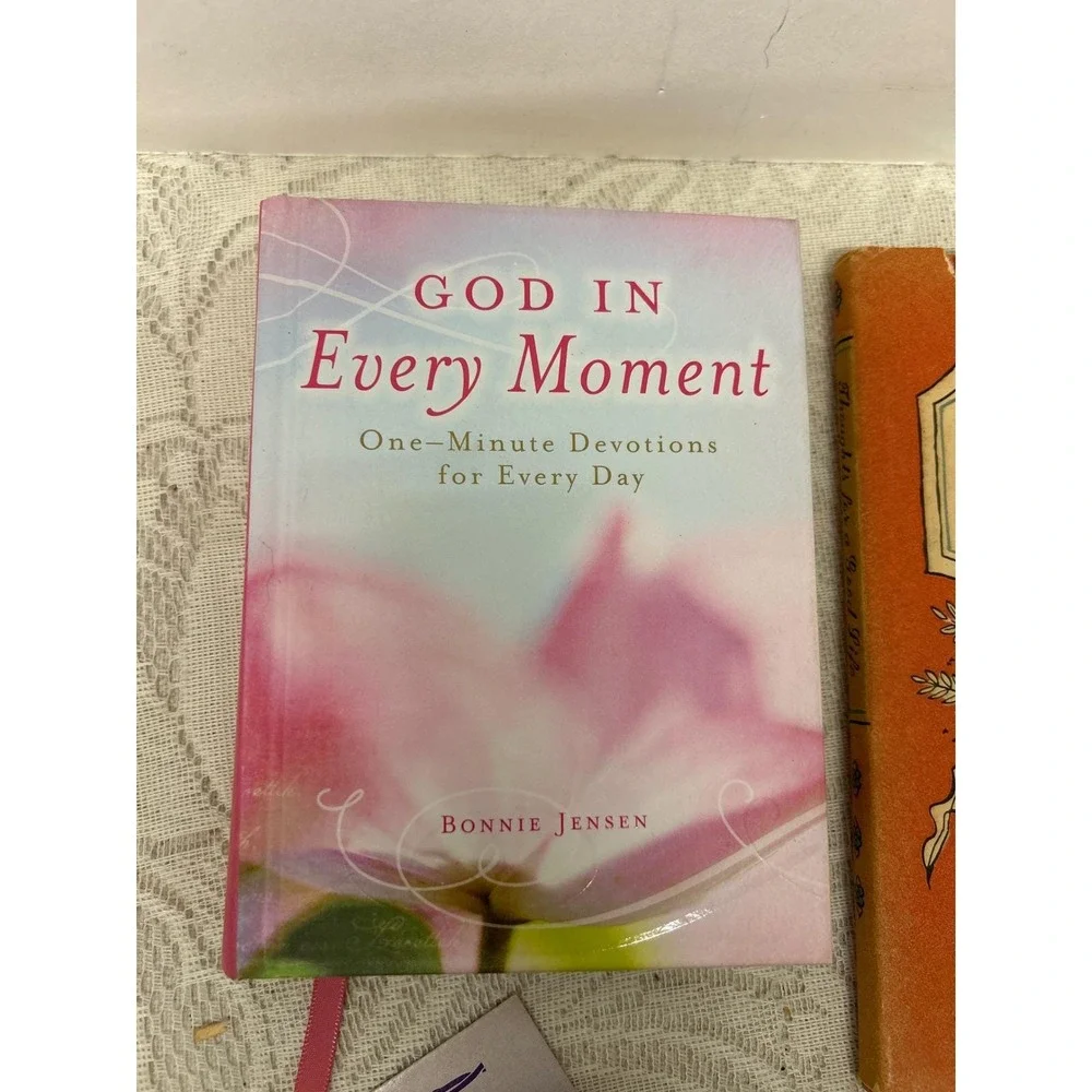 Vintage Devotional Book Lot God In Every Moment Angels Thoughts‎ for A Good Life